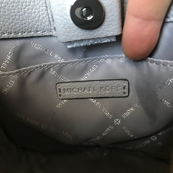 🌼Michael Kors Purse - Picture 10 of 12